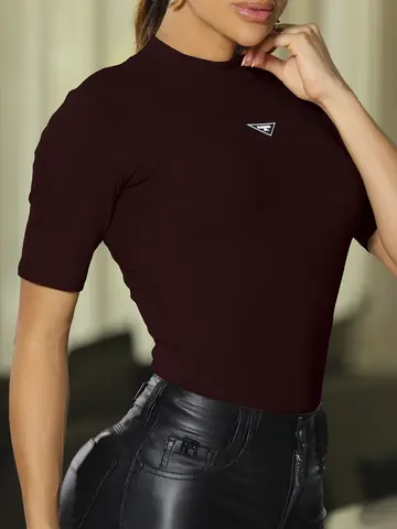 Blusa Gola Alta Elegante e Casual com Modelagem Ajustada Empório Pit Bull