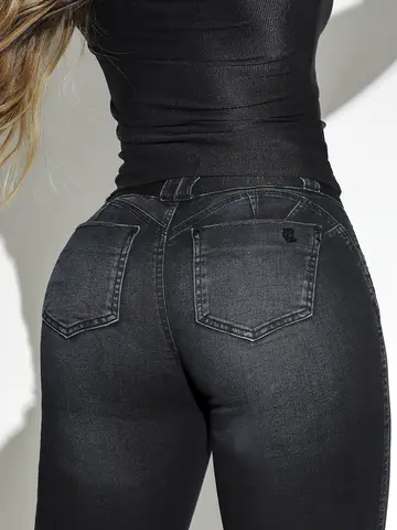 Calça Feminina Skinny com Destroyed Estilosa Empina Bumbum