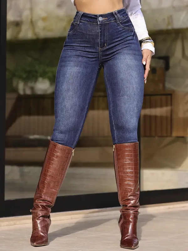 CALÇA FEMININA QUE DESTACA AS CURVAS COM MODELAGEM PERFEITA