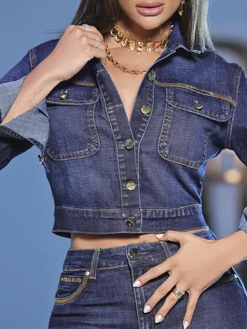 Jaqueta Jeans Cropped Moderna e Versátil com Botões Dourados Pit Bull