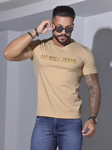 Camiseta Masculina com Logomania Pit Bull Jeans Casual e Estilosa