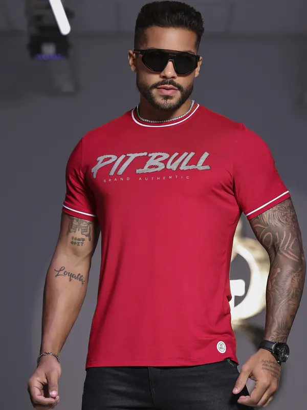 CAMISETA MASCULINA CASUAL PIT BULL VERMELHA AUTÊNTICA E VIBRANTE
