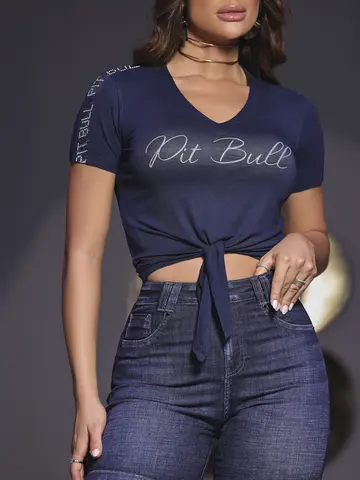 T-SHIRT FEMININO AZUL MARINHO COM DECOTE V E ESTAMPA ESTILOSA PIT BULL