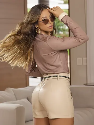Short Courino Feminino Fashion e Atraente com Cinto Empório Pit Bull
