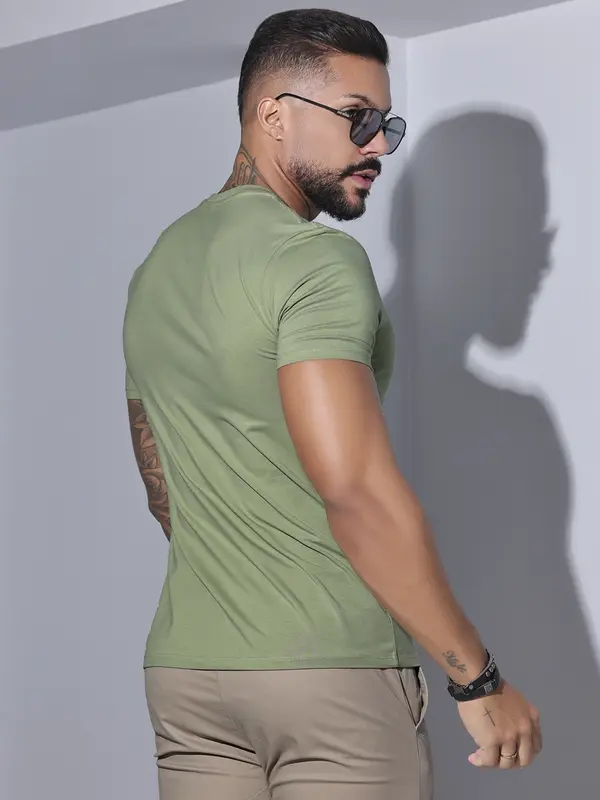 Camiseta Masculina Gola O Pit Bull Jeans Casual e Sofisticada