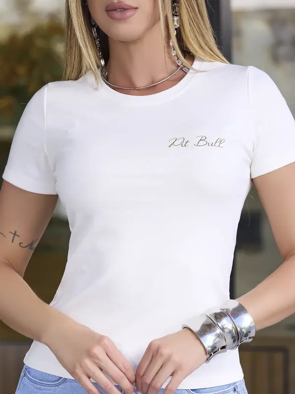 T-SHIRT FEMININA REFINADA E CASUAL EMPÓRIO PIT BULL COM ESCRITA DOURADA