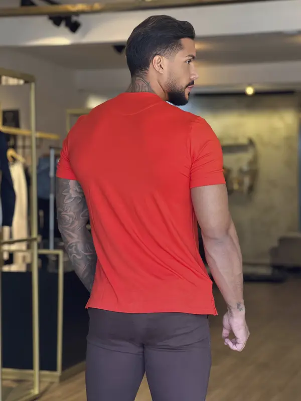 CAMISETA MASCULINA MODERNA SLIM PIT BULL JEANS AUTÊNTICA COM LOGOMANIA
