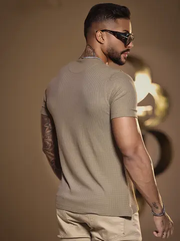 Camiseta Masculina Texturizada Casual e Versátil Pit Bull Jeans Luxo