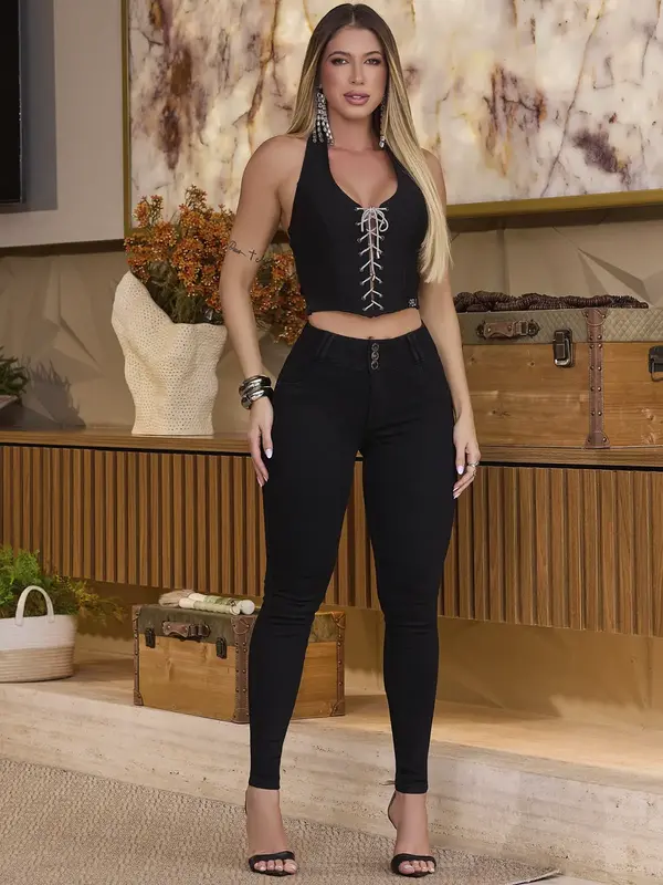 Calça Hot Pants Preta com Modelagem Empina Bumbum Pit Bull Jeans
