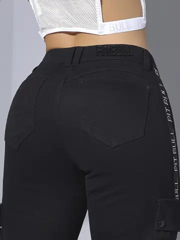 CALÇA WIDE LEG PIT BULL JEANS COM LATERAL PERSONALIZADA E BOLSOS CARGO