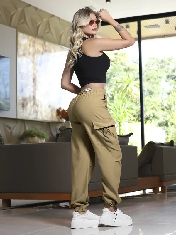 Calça Parachutes Empório Pit Bull Modelagem Versátil com Bolsos Cargo
