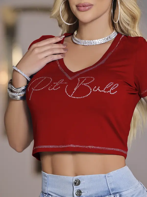 Cropped Manga Curta Pit Bull Jeans com Toque Casual e Elegante