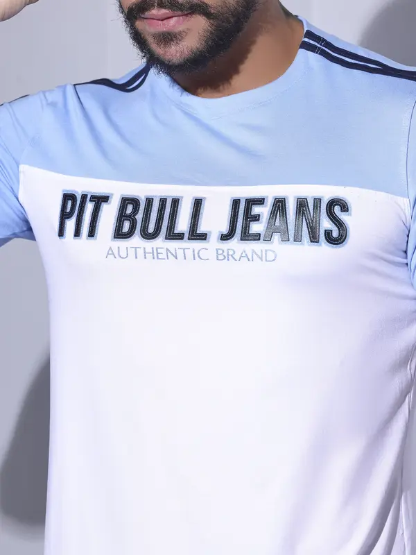 Camiseta Gola O Pit Bull Jeans Logomania com Relevo e Modelagem Slim