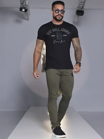 Calça Masculina Slim com Detalhe em Bordado no Cós Pit Bull Jeans