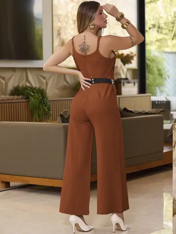 Macacão Elegante com Cinto e Modelagem Refinada Empório Pit Bull