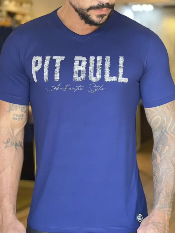 Camiseta Gola V Pit Bll Jeans Modelagem Slim com Estampa Personalizada