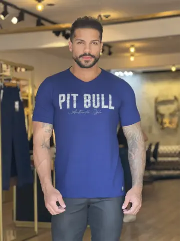 Camiseta Gola V Pit Bll Jeans Modelagem Slim com Estampa Personalizada