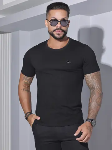 Camiseta Gola O Elegante e Versátil Pit Bull Jeans