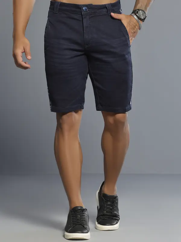 BERMUDA MASCULINA COM ELÁSTICO LATERAL PERSONALIZADO PIT BULL JEANS