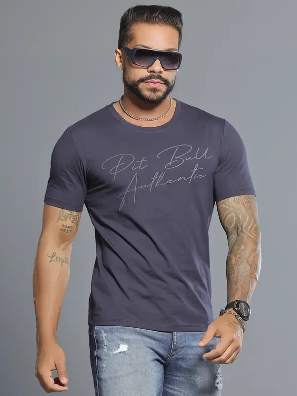 Camiseta Gola O Autêntica e Casual com Logomania Pit Bull Jeans