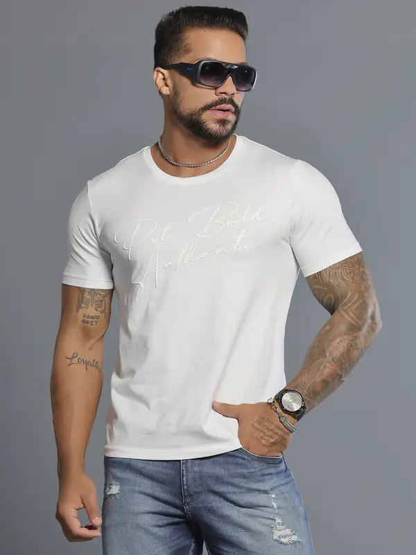 Camiseta Gola O Autêntica e Casual com Logomania Pit Bull Jeans
