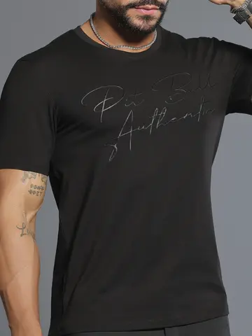 Camiseta Gola O Autêntica e Casual com Logomania Pit Bull Jeans