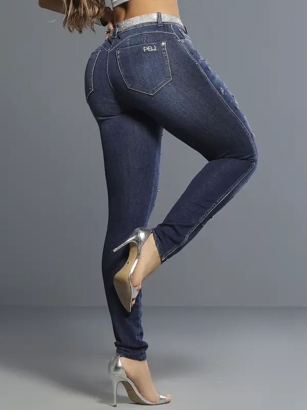 Calça Boyfriend Sofisticada com Cinto e Bordado Manual Pit Bull Jeans Luxo