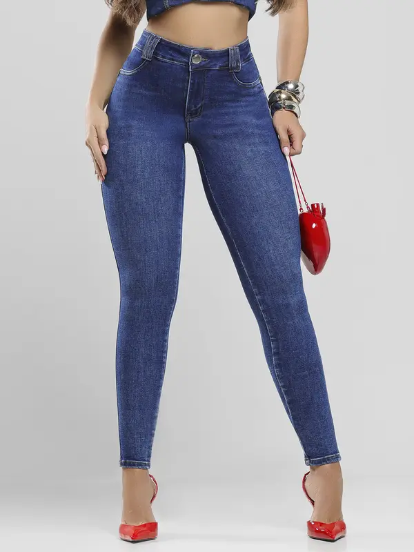 Calça Hot Pants Pit Bull Jeans Casual e Modeladora com Lavado Médio