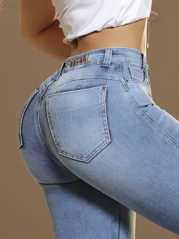 Calça Skinny Hot Pants Cintura Alta com Logomania Pit Bull Jeans