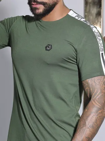 Camiseta Masculina Confortável e Autêntica com Mangas Personalizadas Pit Bull Jeans