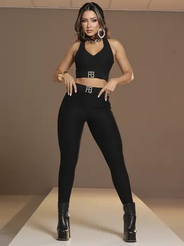 Cropped Preto Elegante e Refinado com Elástico Personalizado Pit Bull Jeans