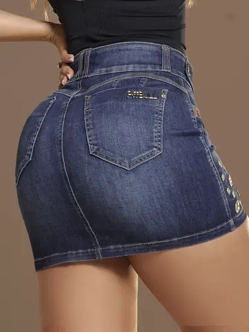 Minissaia Autêntica com Ilhoses e Detalhes Únicos Pit Bull Jeans