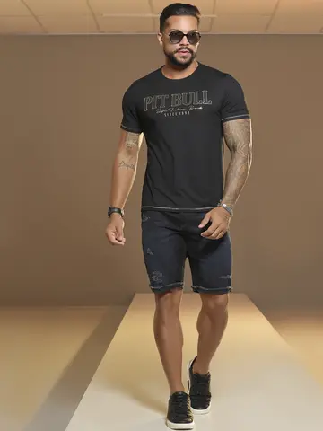 Camiseta Masculina Preta Estilosa com Estampa em Relevo Pit Bull Jeans Luxo