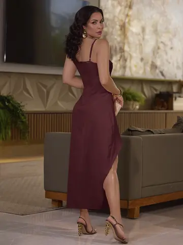 Vestido Midi Elegante e Sofisticado com Fenda Lateral Empório Pit Bull