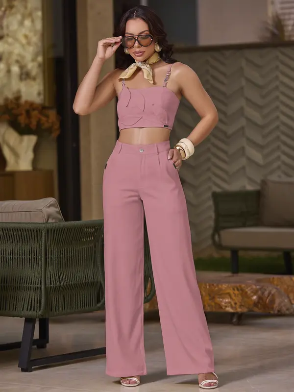 Conjunto Calça e Cropped Sofisticado com Detalhes Elegantes Empório Pit Bull