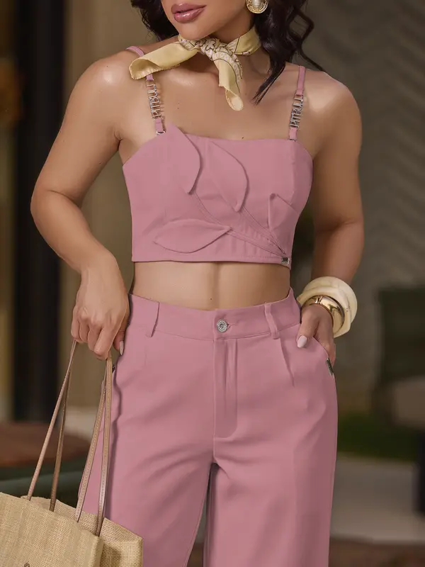 Conjunto Calça e Cropped Sofisticado com Detalhes Elegantes Empório Pit Bull