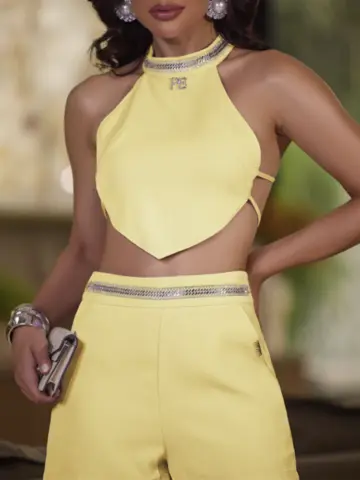Conjunto Cropped e Short Elegante e Casual com Detalhes em Strass Empório Pit Bull