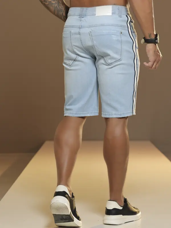 Bermuda Masculina Estilosa e Confortável com Lateral Personalizada Pit Bull Jeans