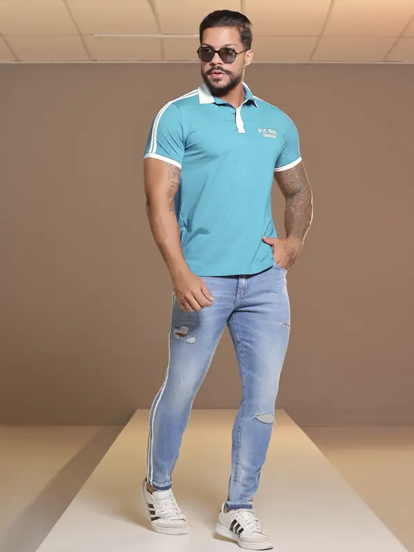 Polo Masculina Sofisticada e Estilosa com Detalhe em Relevo Pit Bull Jeans
