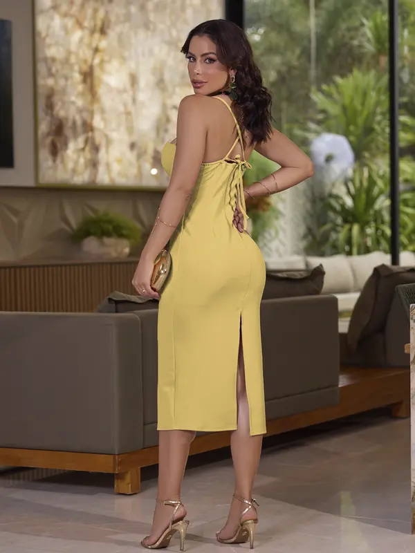 Vestido Midi Empório Pit Bull Modelador e Sofisticado com Fenda nas Costas