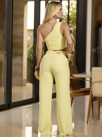 Conjunto Calça e Cropped Estiloso e Sofisitcado com Detalhes Únicos Empório Pit Bull