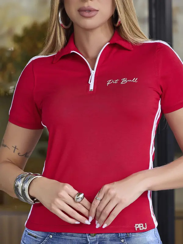 Polo Feminina Vermelha Pit Bull Jeans Versátil e Sofisticada com Faixas Laterais