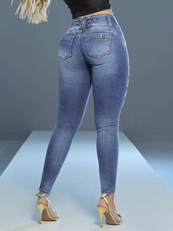 Calça Skinny Cós Largo Estilosa e Confortável com Detalhes Únicos Pit Bull Jeans Luxo