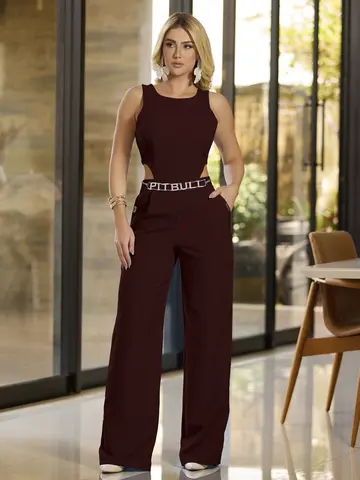 Macacão Elegante com Modelagem Ajustada e Cinto Personalizado Empório Pit Bull