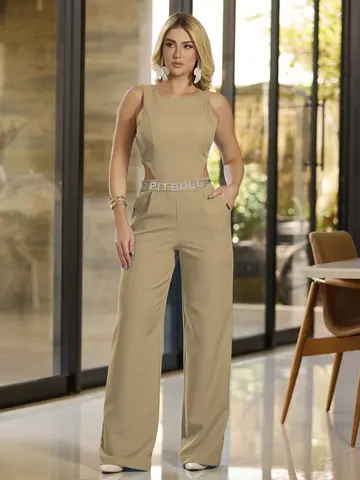 Macacão Elegante com Modelagem Ajustada e Cinto Personalizado Empório Pit Bull
