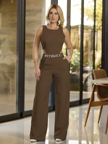 Macacão Elegante com Modelagem Ajustada e Cinto Personalizado Empório Pit Bull