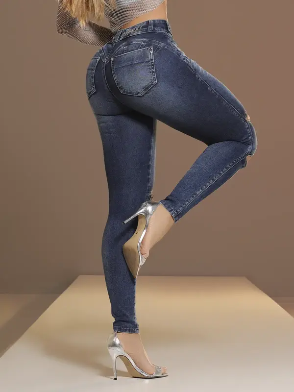 Calça Skinny Estilosa com Efeito Destroyed e Detalhes Únicos Pit Bull Jeans