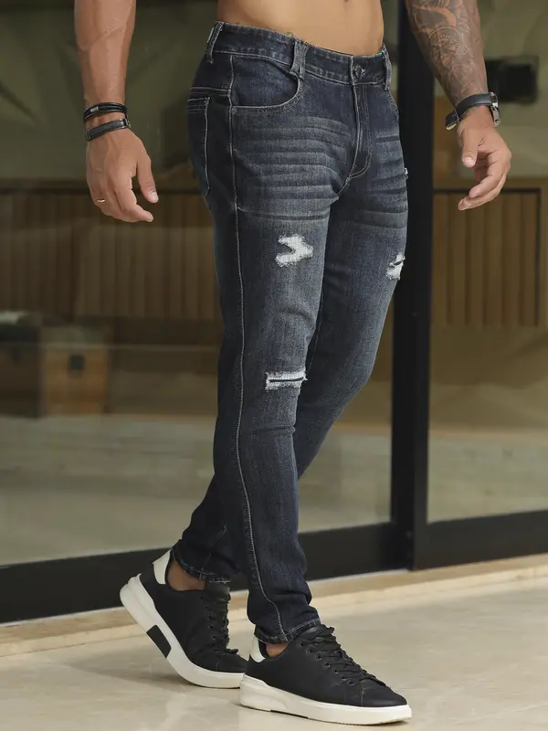 Calça Masculina Estilosa e Sofisticada com Detalhes Puídos Pit Bull Jeans