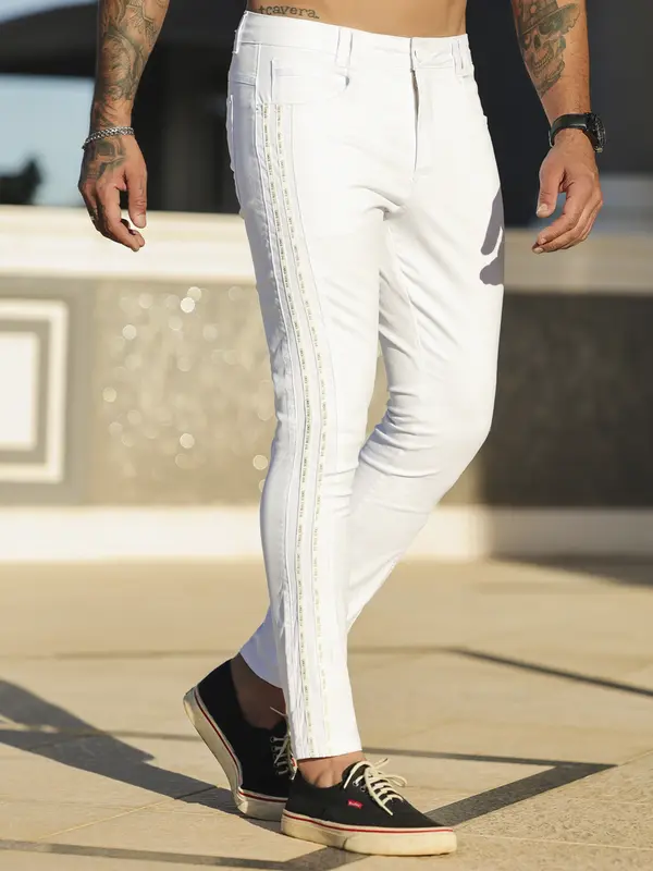 Calça Masculina com Modelagem Ajustada e Lateral Personalizada Pit Bull Jeans Luxo
