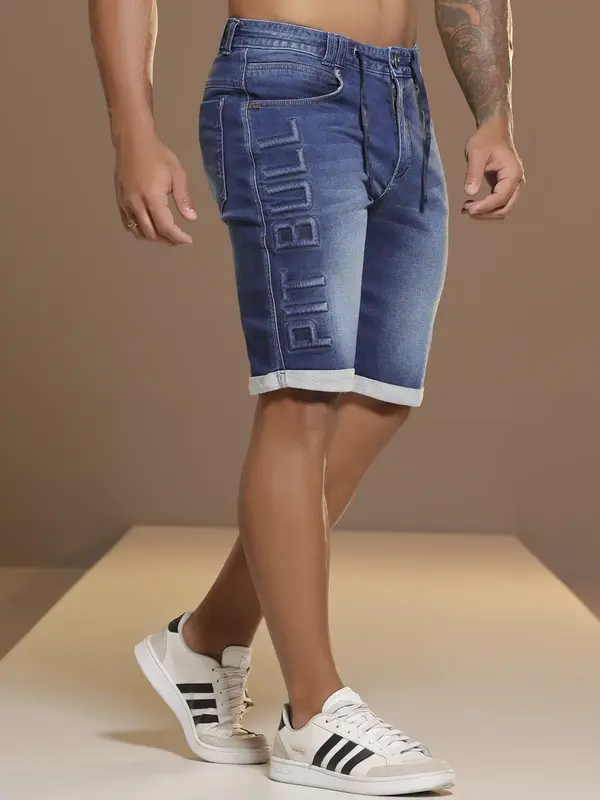Bermuda Masculina Autêntica com Cordão de Amarração e Bordado Pit Bull Jeans